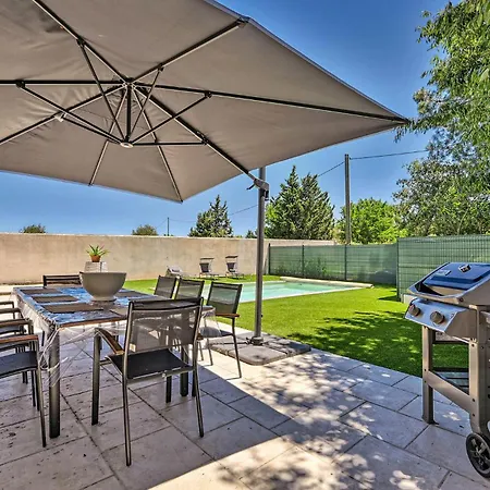 Lovely In With Outdoor Swimming Pool Holiday home *